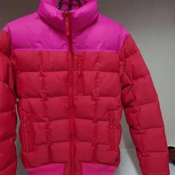GOOD ENOUGH 퀼팅 다운 자켓 빨간색/핑크 굿이너프