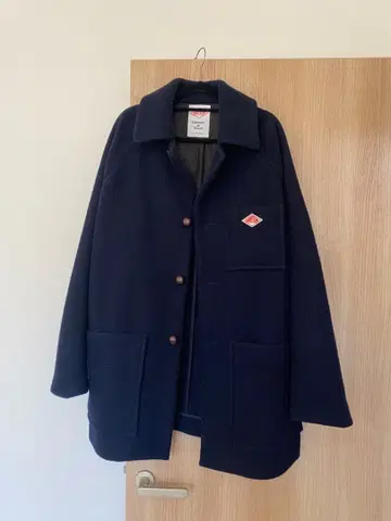 울 네이비 코트