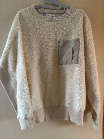 human woman 보아 스웨트 셔츠 크림