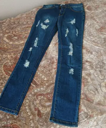 데미지 가공 다크 블루 데님 팬츠