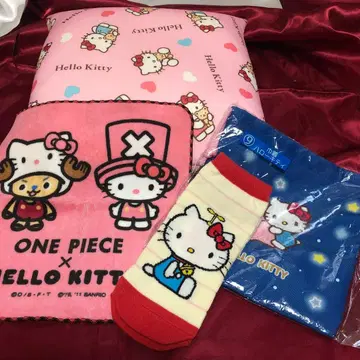헬로키티 쿠션, 양말, 손수건, 복조리 4종 세트