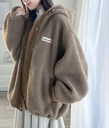 [ JaVa 자바 콜라보 ] 레트로 스포츠로 최신 코디. 보아 아우터