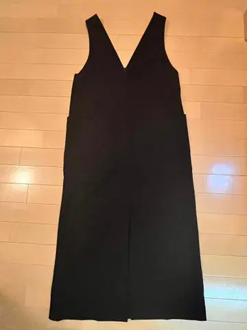 Spick & Span 블랙 V넥 롱 원피스