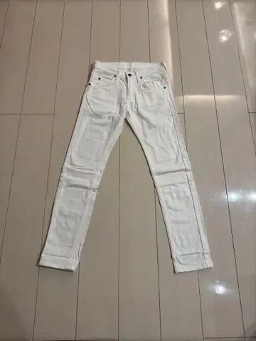 리 헤리티지 에디션 앵클 스키니 화이트 데님