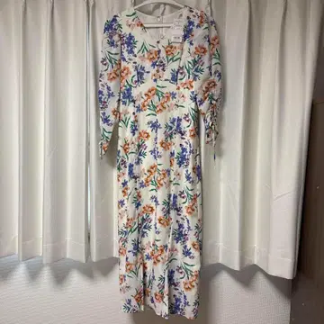 앙데팡당 꽃무늬 롱 원피스