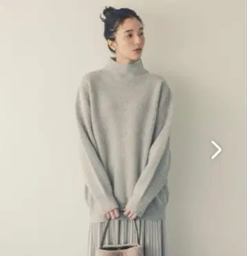 미사용 새상품 북유럽,  따뜻한 울 미들 기장 니트 그레이