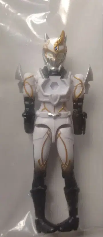 아바타로전대 돈브라더즈 유도 소노니 피규어