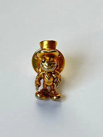 지미니 크리켓 핀 배지