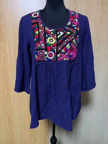 마라이카 : 보라색 미러 워크 블라우스