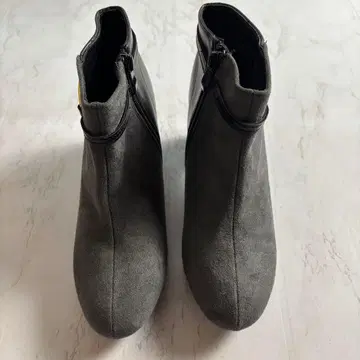 바이컬러 숏부츠 그레이 x 블랙 사이드 지퍼 벨트 포함