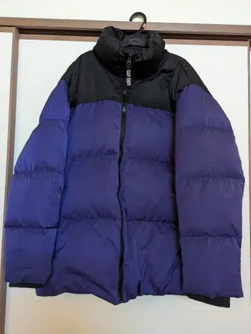 GAP 다운 자켓 L 사이즈 보라색/블랙