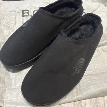 THE NORTH FACE 블랙스 슬리퍼
