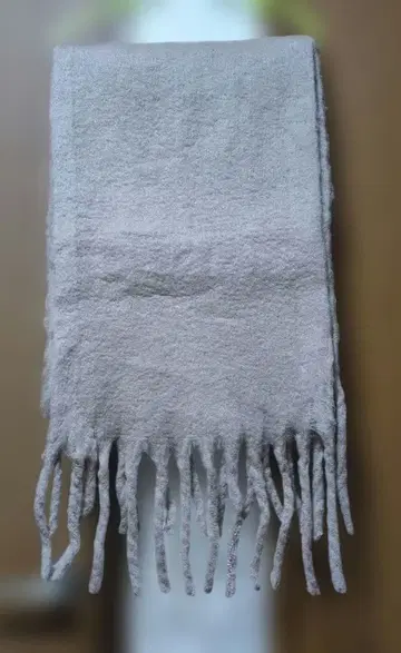 푹신푹신 프린지 장식 밀크티 색상 머플러