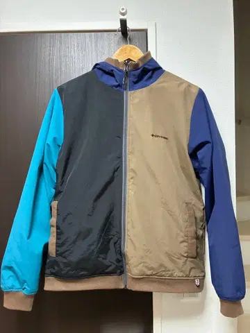 리버서블 보아 나일론 자켓 gymmaster