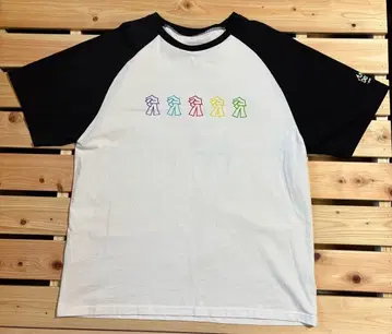 A! group. 데뷔 투어의 셔츠입니다.