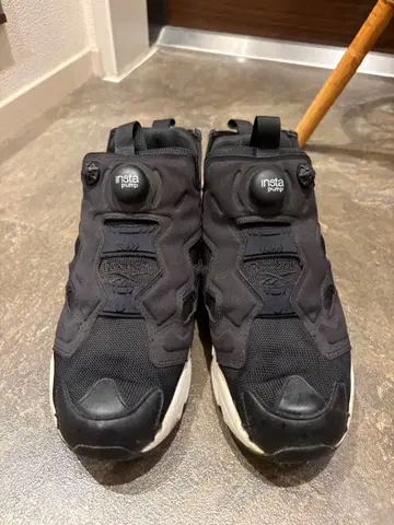 Reebok Insta Pump Fury 블랙