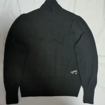 새상품급 엠즈 그레이시 하이넥 울 스웨터 블랙 리본 40