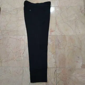 iceberg, 블랙 슬랙스