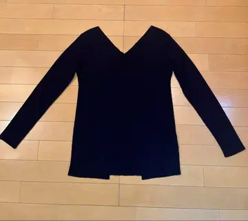 SLOBE IENA 네이비 V넥 스웨터