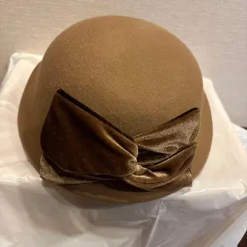 리본 포함 모자