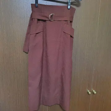 ANAYI 브라운 타이트 롱 스커트 벨트 포함