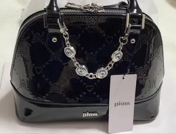 pium 피움 비쥬 장식 pium 모노그램 에나멜 미니 백