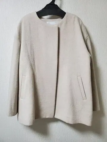 새상품급 내추럴 뷰티 베이직 노카라 코트 하프코트