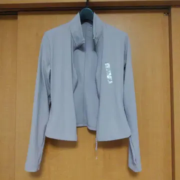 타375 새상품 유니클로 울트라 스트레치 에어리즘 풀 지퍼 자켓+ L
