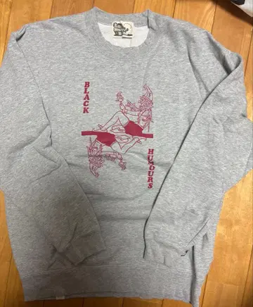 BLACK HUMOR 그레이 스웨트 셔츠