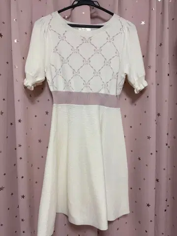 evelyn 리본 니트 op 화이트 핑크