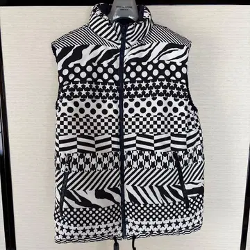 오니츠카타이거 리버서블 다운 베스트 L 네이비 패턴