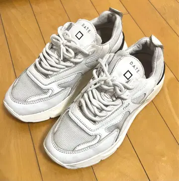 DATE FUGA 화이트 스니커즈 데이트 푸가