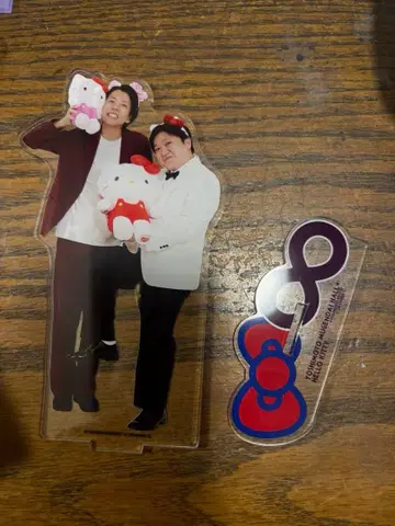 헬로키티 아크릴 스탠드 약 15cm