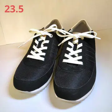 아카이시 스니커즈 블랙 23.5cm
