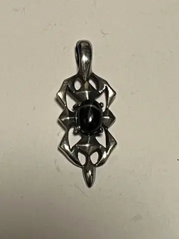 스파이더 실버 펜던트 블랙캣츠 아이