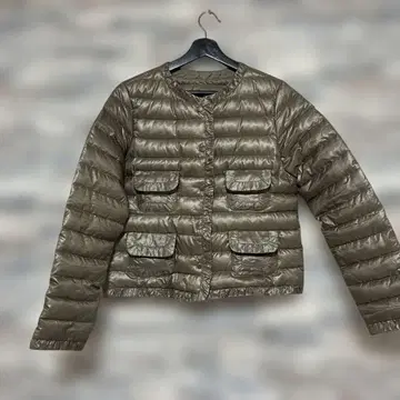 올리브 그레이 다운 자켓