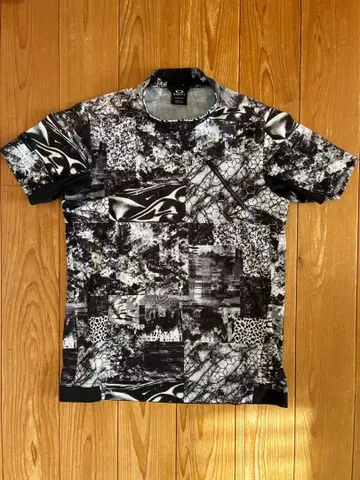 오클리 스컬 남성용 골프 모크넥 셔츠 블랙/화이트