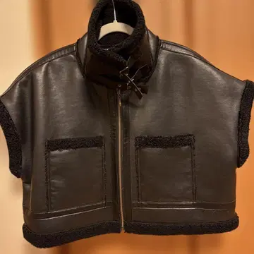 Vins 블랙 가죽 베스트