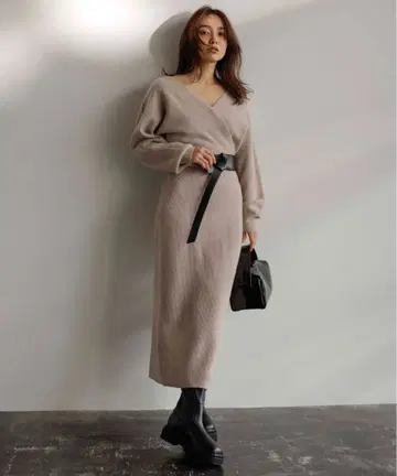 [ 새상품급 ] FRAY I.D 울 캐시미어 카슈쿨 니트 원피스