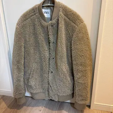 시착만 한 상품 ZARA 보아 자켓 사이즈 S