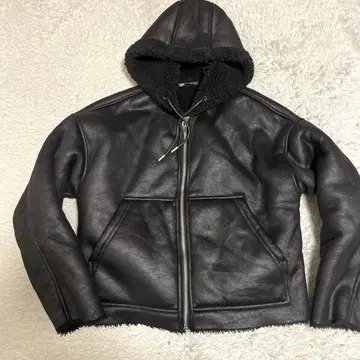 새상품급 자라 무스탕 보아 봄버 자켓 후디 짧은 기장 블랙 M