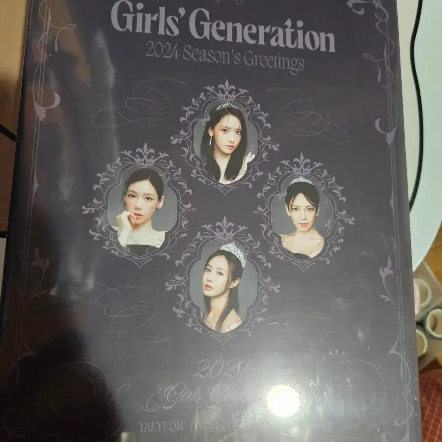 Girls Generation season&#x27;s greetings 2024