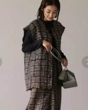 HERENCIA 컷오프 프린지 노카라 트위드 자켓 베스트