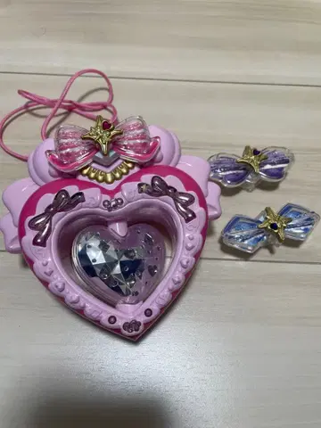 프리큐어 하트 브로치