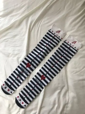 이노센트 월드 삭스 보더 카드놀이