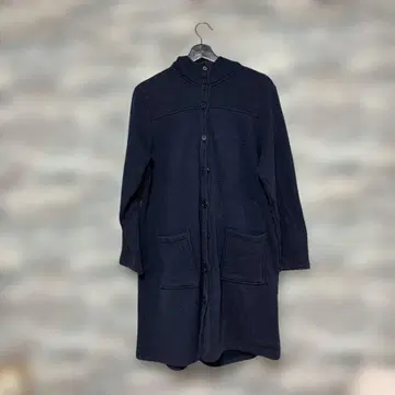 네이비 후드 부착 코트