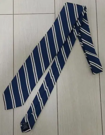 BREUER 브로이어 넥타이 이탈리아제