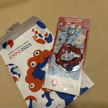 미개봉 새상품  헬로키티 아크릴 키링