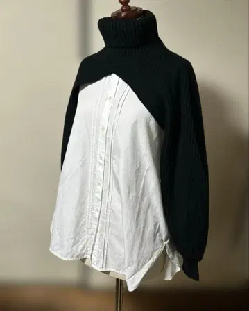 소매만 가디건 블랙 레이어드 터틀넥