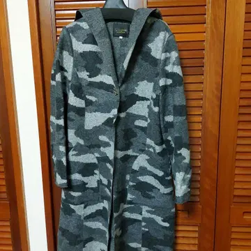 Cagaz 카모 패턴 후드 부착 코트 사이즈 9